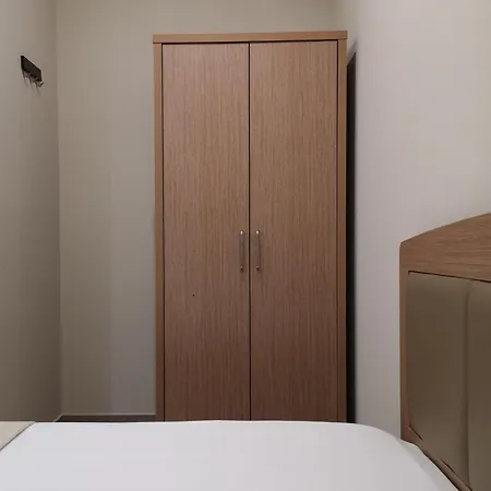 ύδνα Apartamento