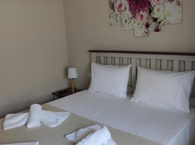 ύδνα 公寓 佩弗奇